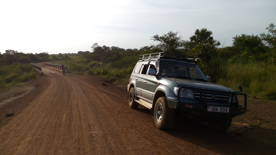 car rental uganda - uganda safaris
