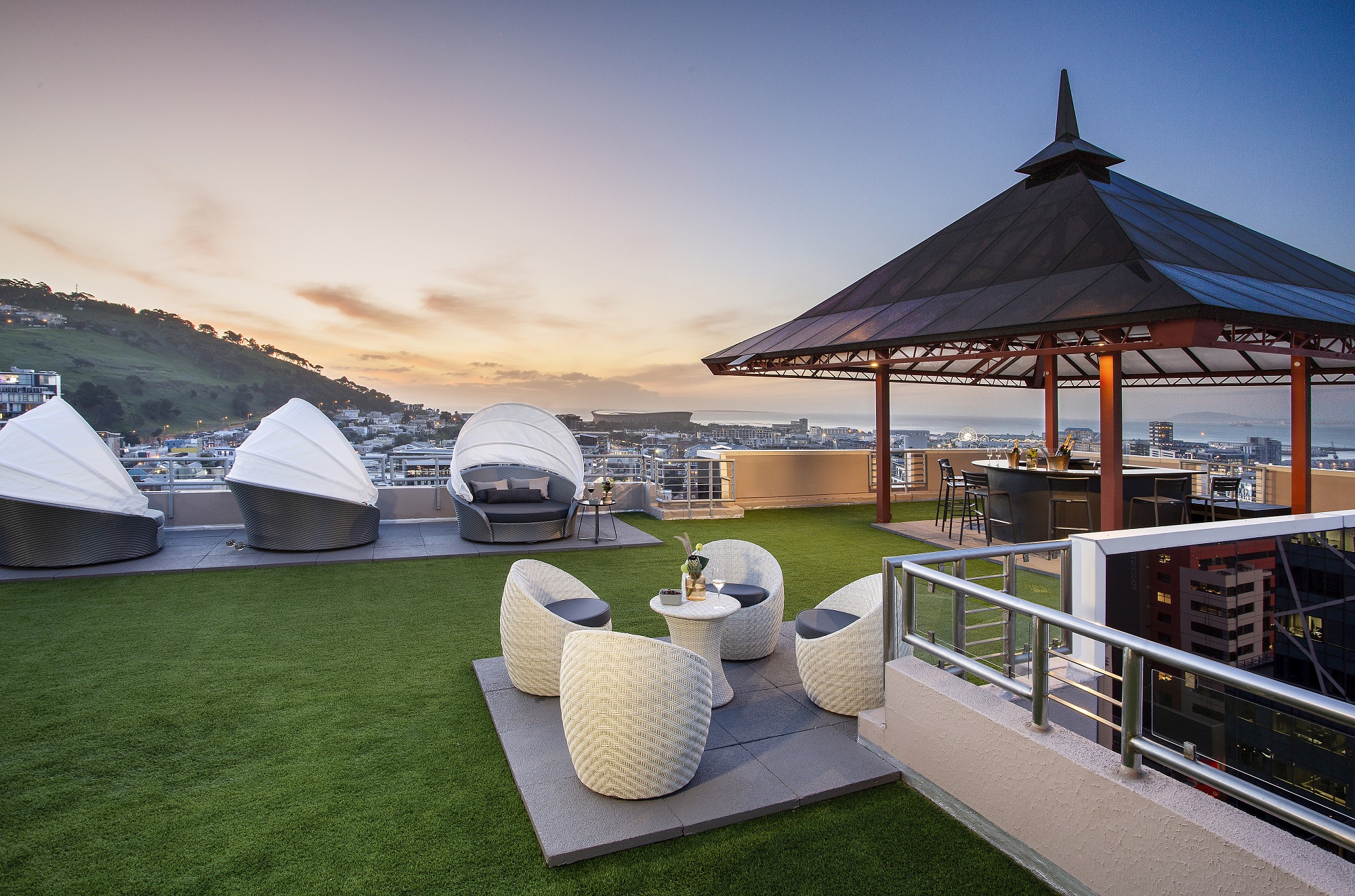 Introducing 180 Lounger – Cape Town’s Trendiest New Rooftop Venue