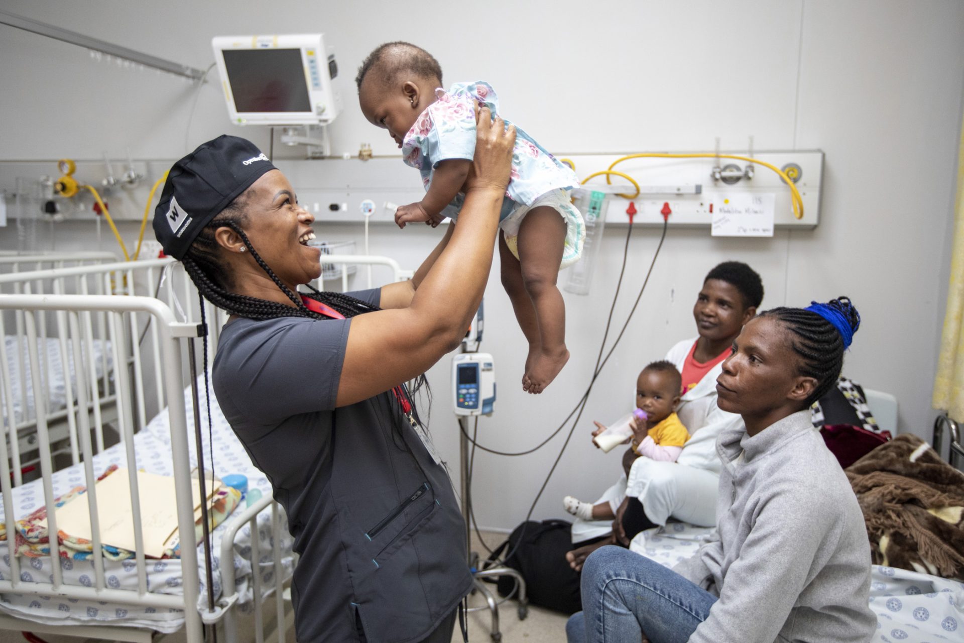 Medical volunteers transform lives and transfer skills in Mpumalanga